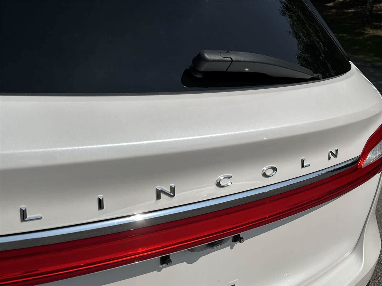 Used 2016 Lincoln MKX Select w/ Select Plus Package FWD image 10