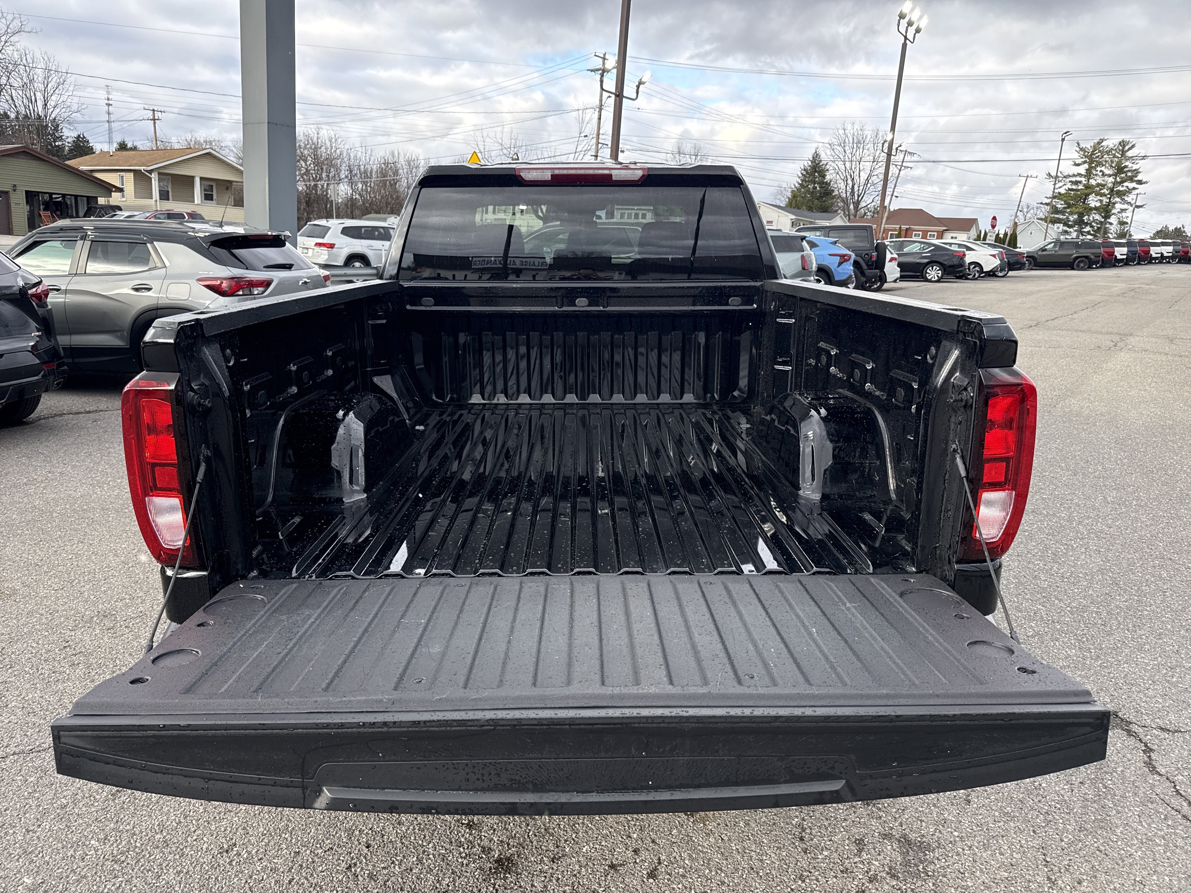 Used 2023 GMC Sierra 1500 Elevation image 5