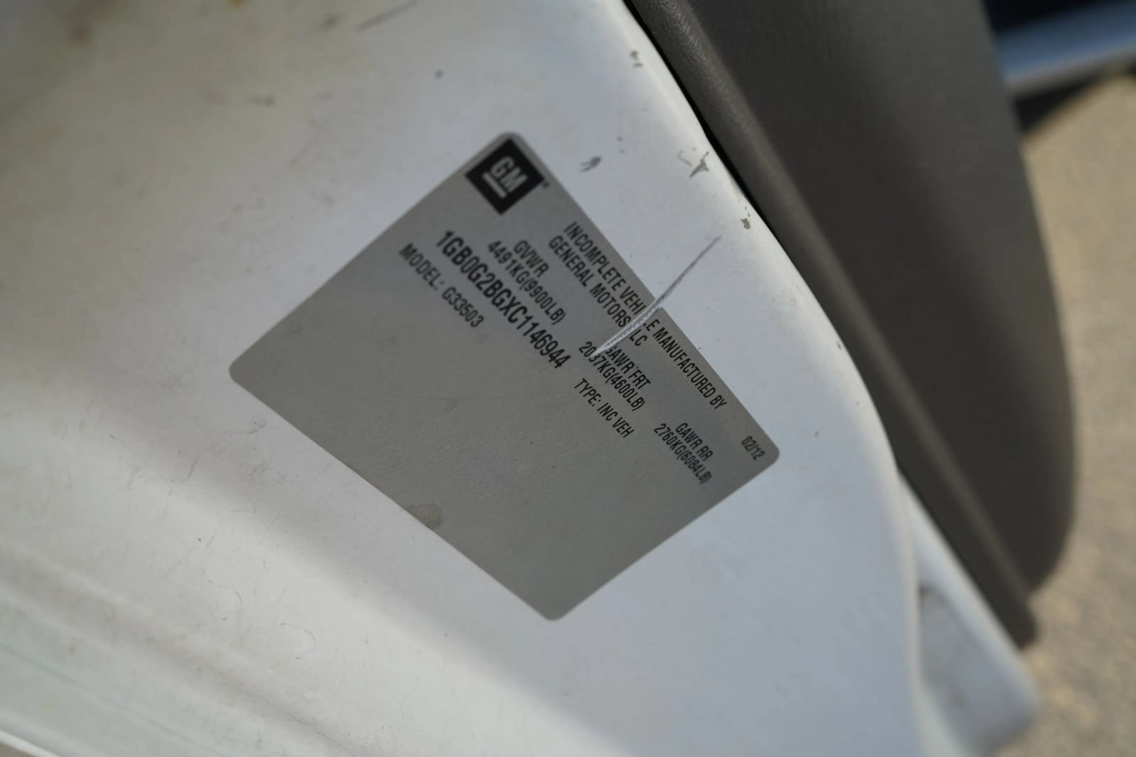 Used 2012 Chevrolet Express 3500 w/ Chrome Appearance Package RWD image 8