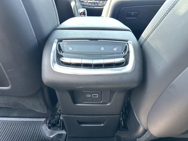 Used 2024 Cadillac XT6 Premium Luxury w/ LPO, Floor Liner Package AWD/4WD image 15