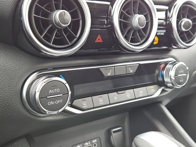 New 2025 Nissan Sentra SR image 37