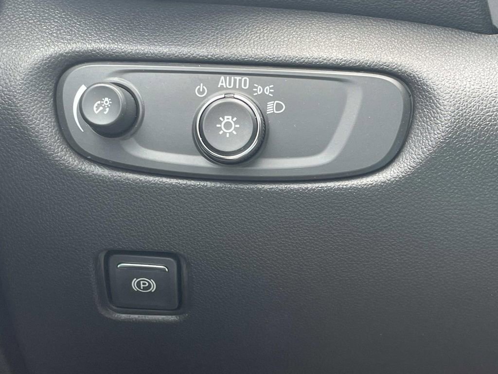 Used 2024 Chevrolet Blazer LT w/ Sound & Technology Package image 34