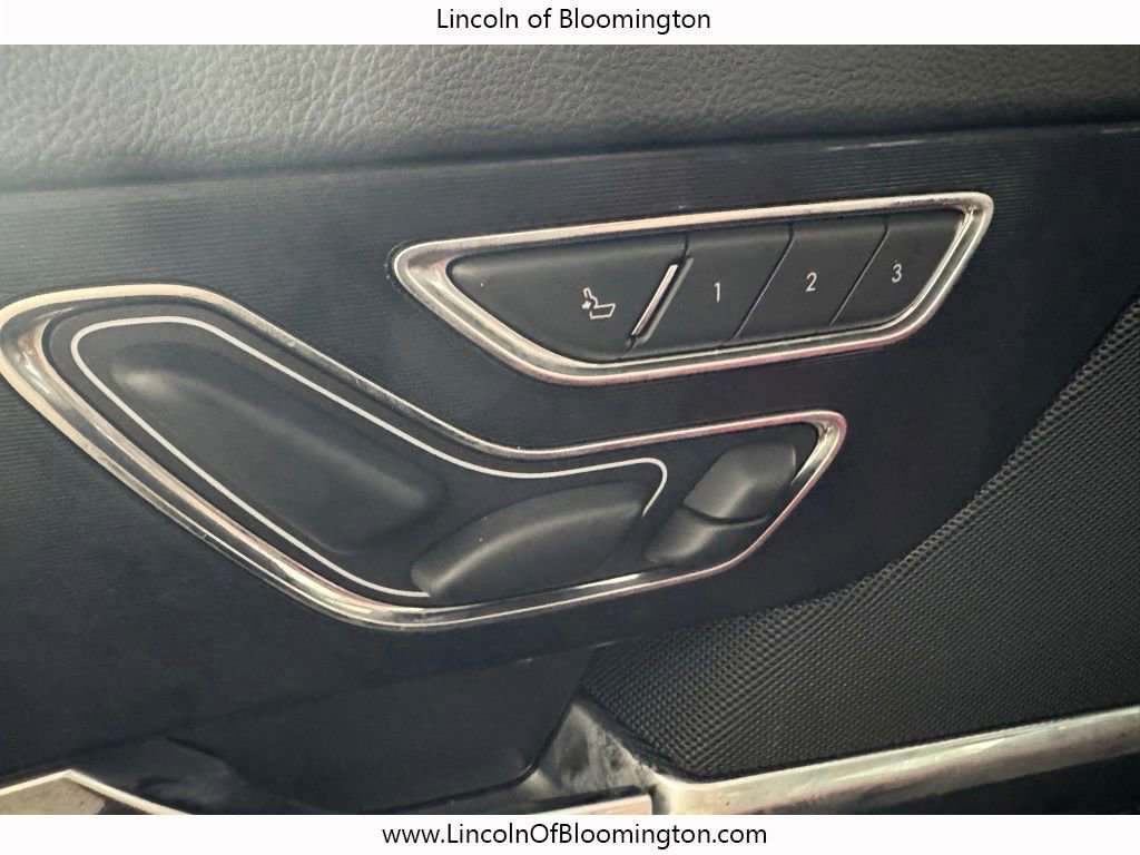 New 2025 Lincoln Corsair Reserve w/ Equipment Group 202A image 36