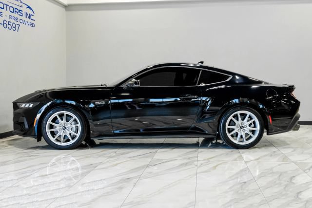 Used 2024 Ford Mustang GT Premium RWD image 16