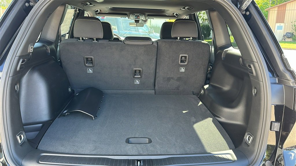 New 2025 Jeep Grand Cherokee Laredo X w/ Luxury Tech Group I image 28