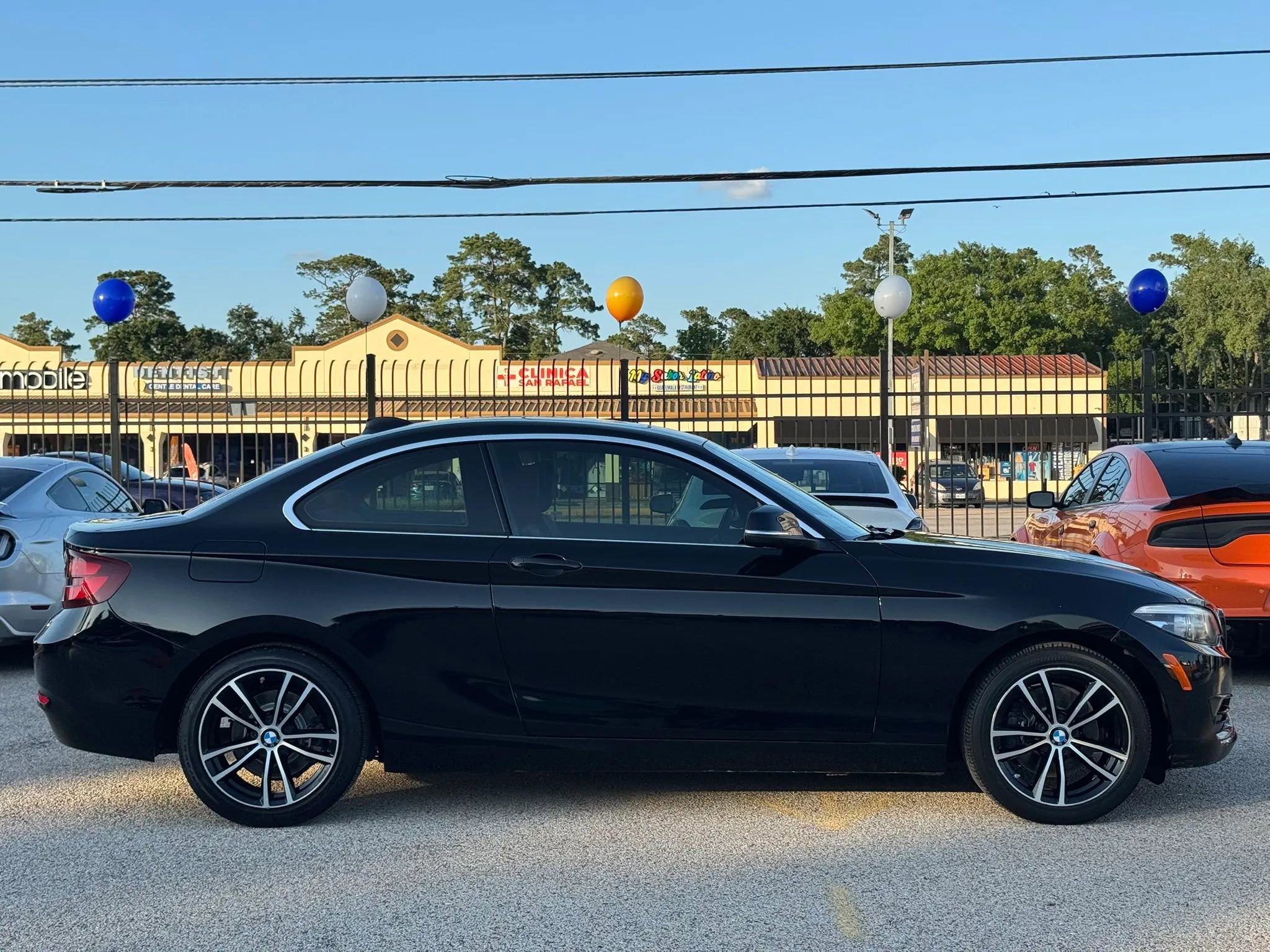 Used 2020 BMW 230i Coupe w/ Convenience Package RWD image 11