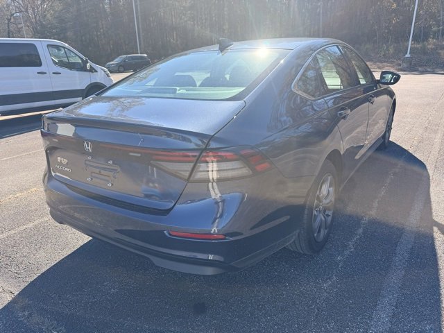 Used 2023 Honda Accord EX image 3