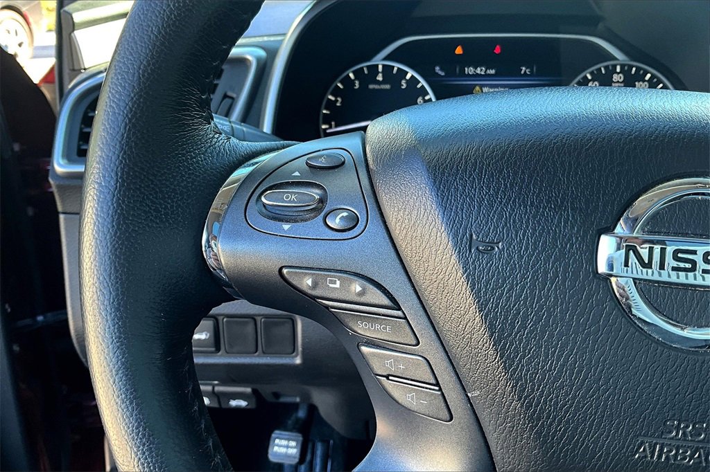 Used 2019 Nissan Murano SV image 11