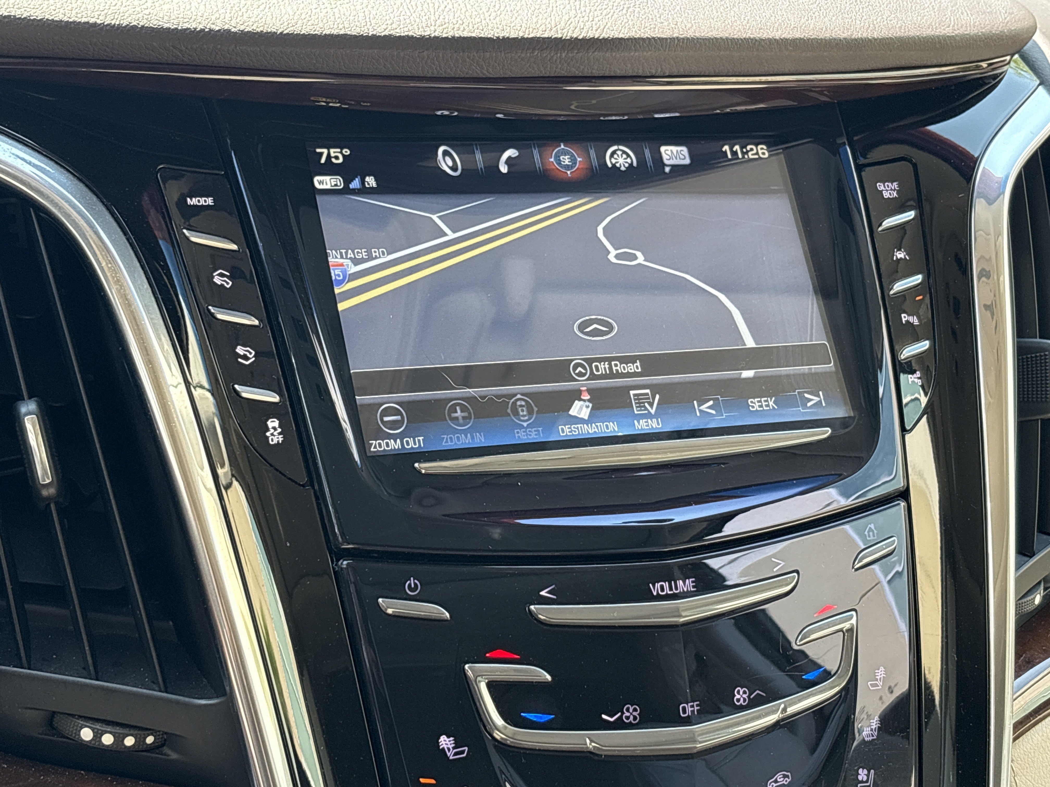 Used 2017 Cadillac Escalade Luxury AWD/4WD image 24