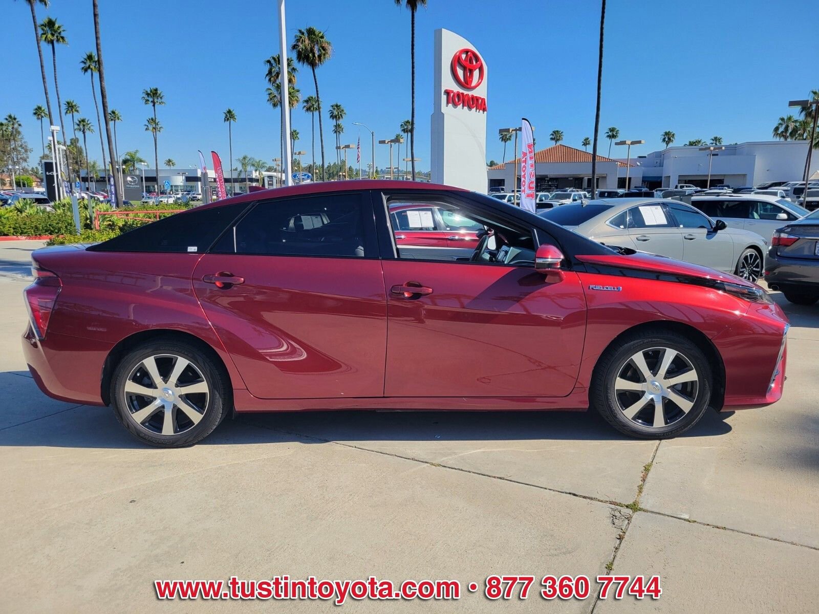 Certified 2019 Toyota Mirai image 3