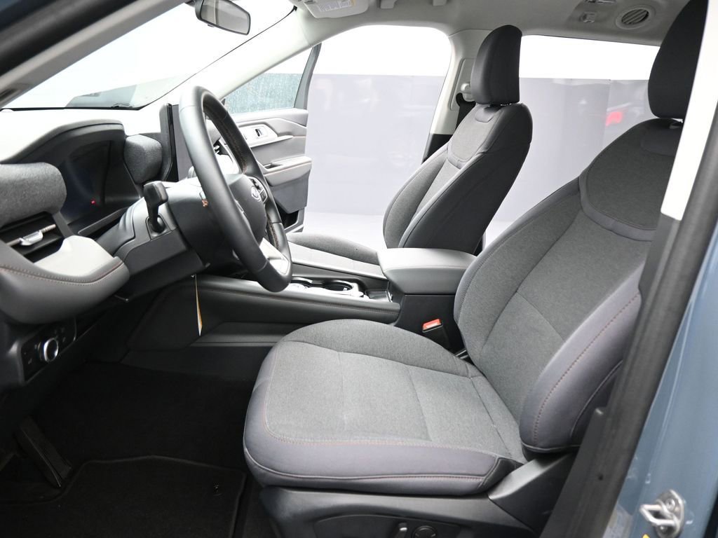 Certified 2025 Ford Explorer Active image 10