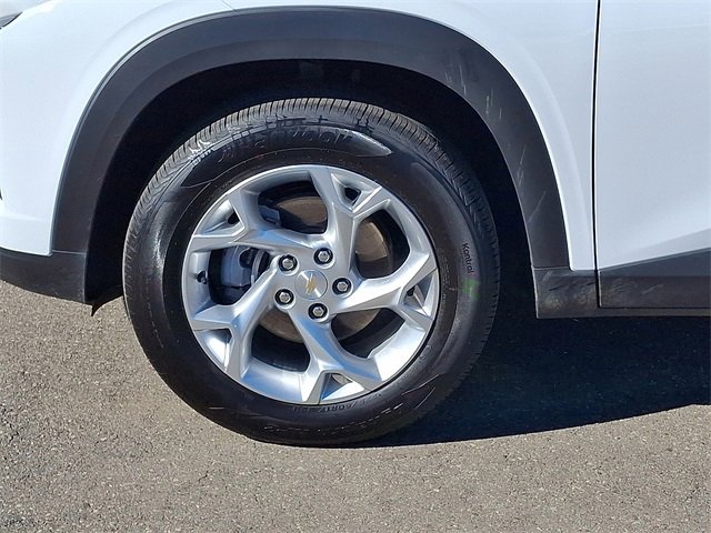 Used 2025 Chevrolet Trax LS w/ LS Convenience Package image 25