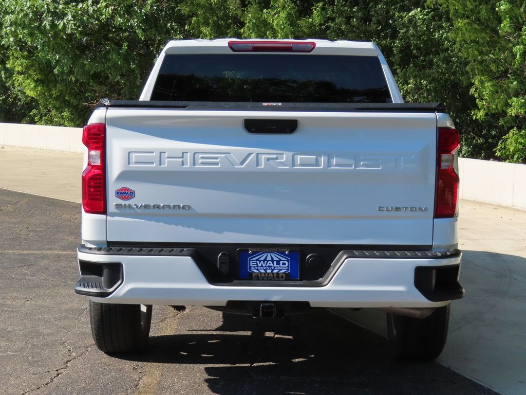 Certified 2022 Chevrolet Silverado 1500 Custom AWD/4WD image 15