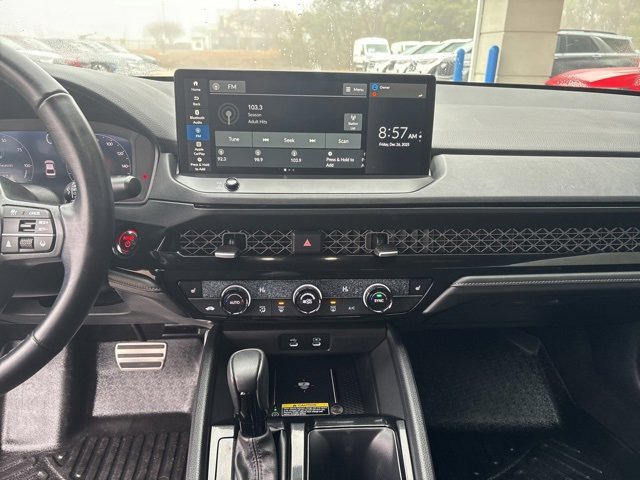 Used 2025 Honda Accord Sport image 15