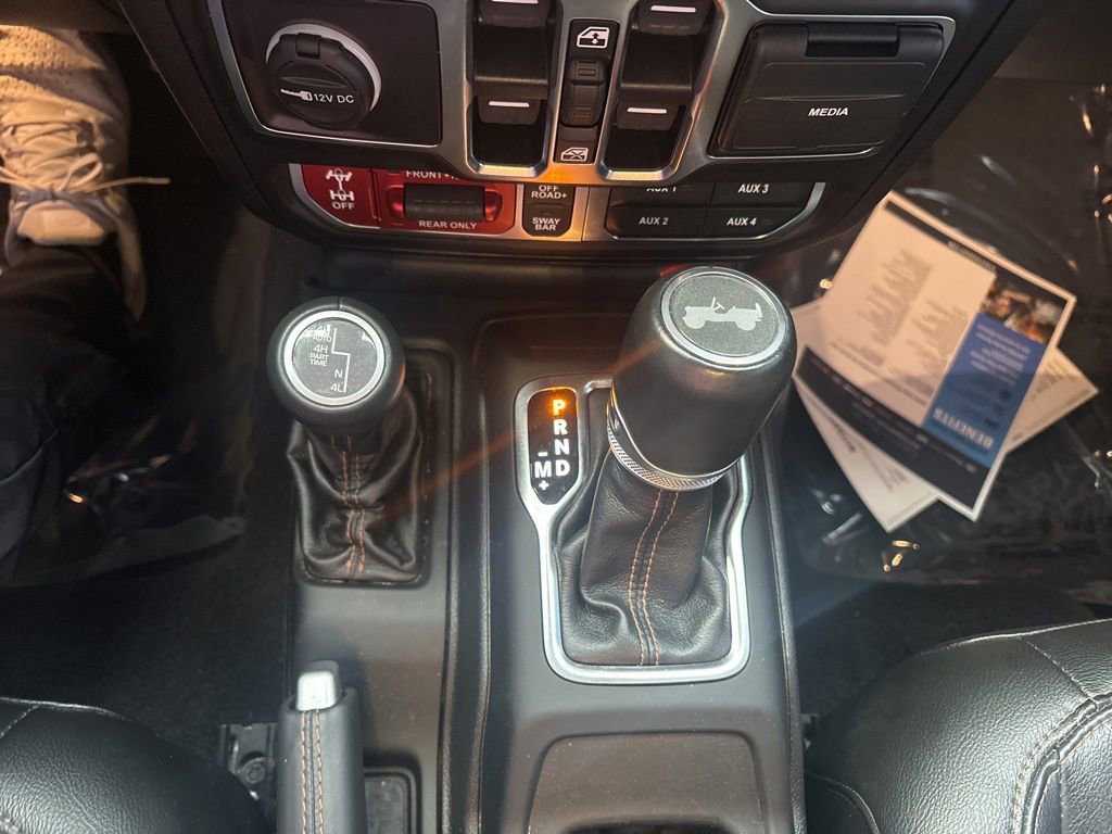 Used 2022 Jeep Wrangler Unlimited Rubicon w/ Xtreme Recon 35" Tire Package image 31