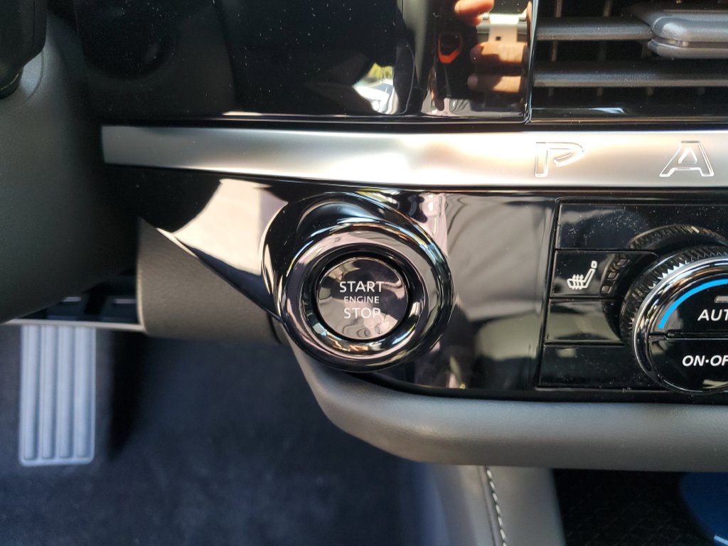 New 2026 Nissan Pathfinder SL FWD image 31