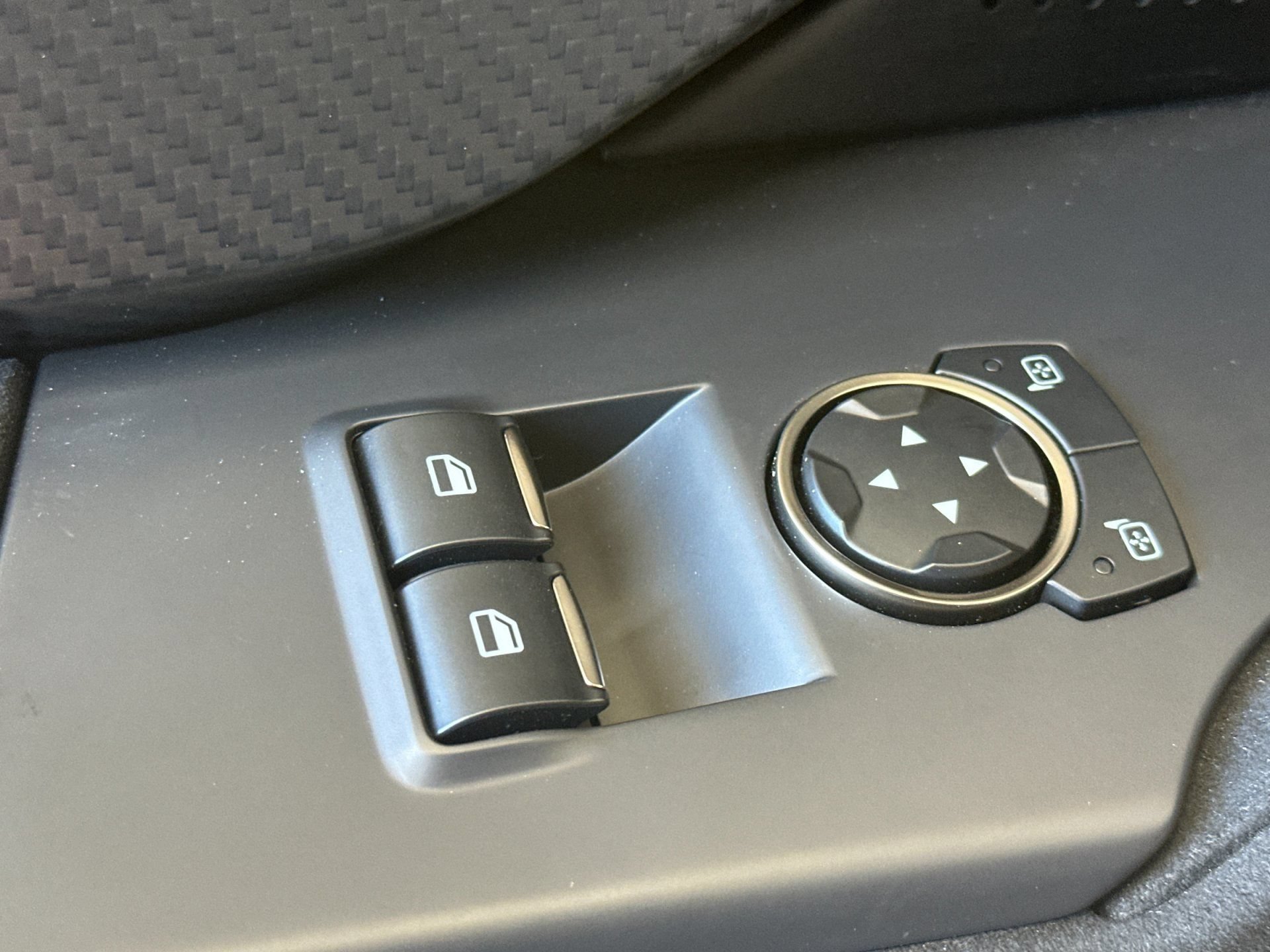 Used 2022 Ford GT RWD image 12
