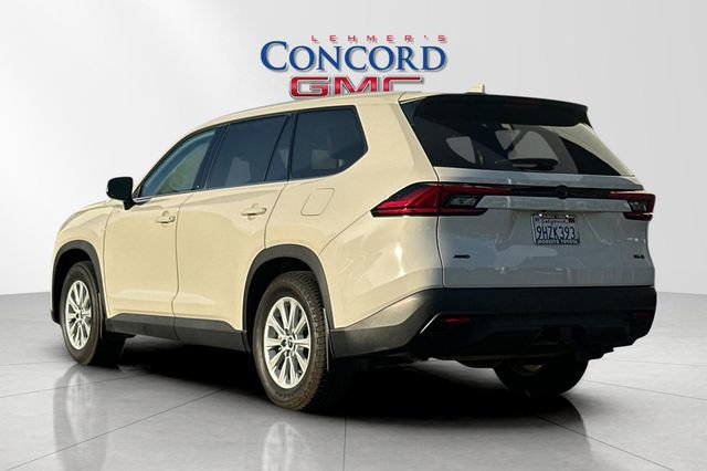 Used 2024 Toyota Grand Highlander XLE image 6