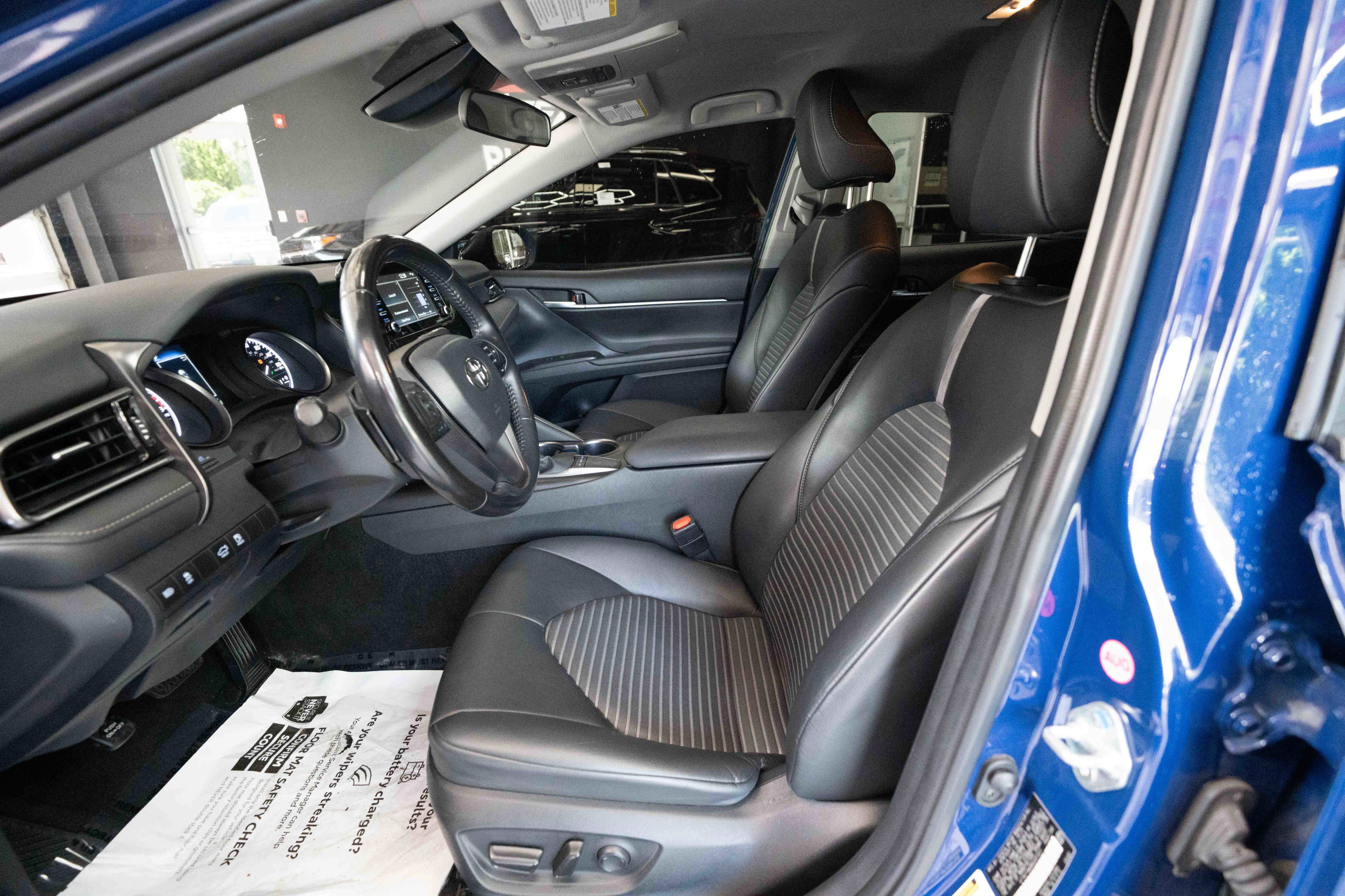 Used 2024 Toyota Camry SE FWD image 9