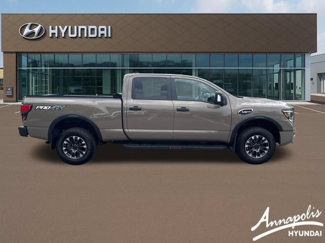Used 2023 Nissan Titan PRO-4X AWD/4WD image 6