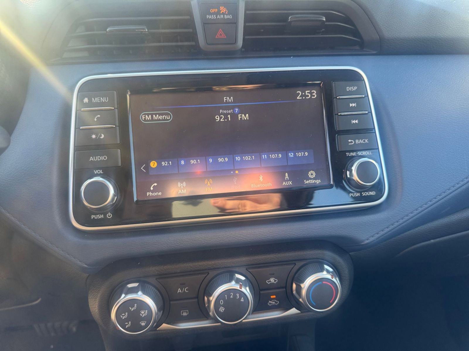 Used 2025 Nissan Versa SV image 20