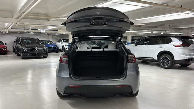 Used 2024 Tesla Model Y Performance AWD/4WD image 7