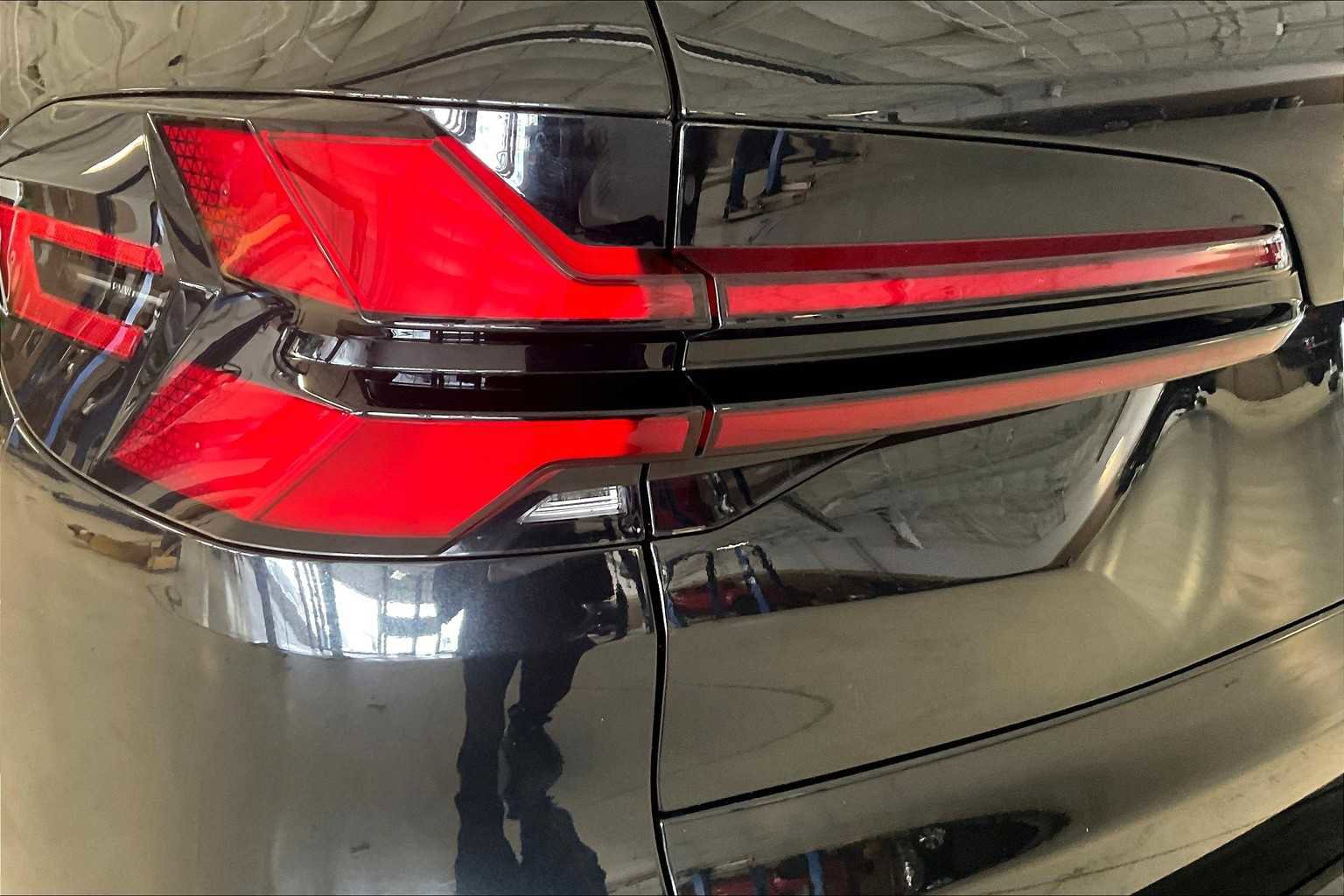 New 2026 BMW X5 M Competition w/ Executive Package image 14