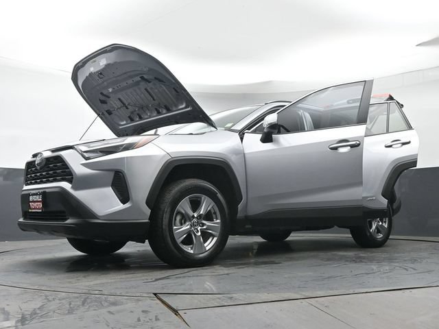 Certified 2025 Toyota RAV4 XLE AWD/4WD image 46