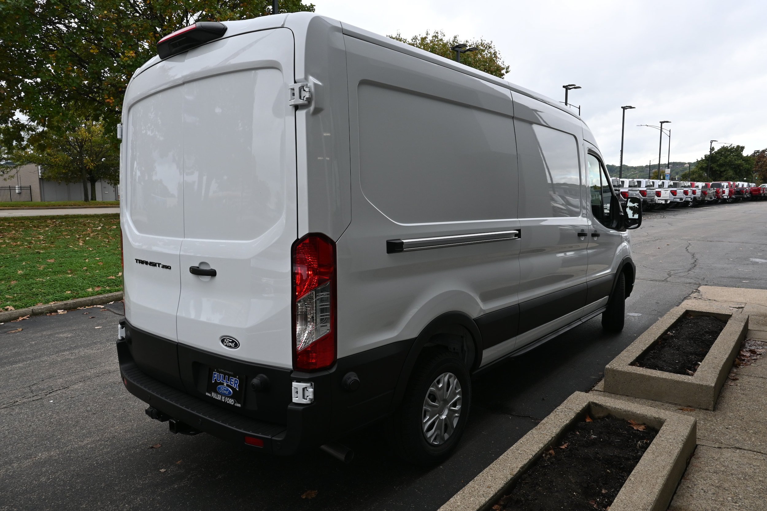 New 2026 Ford Transit 250 148 Medium Roof w/ Exterior Upgrade Package RWD image 5