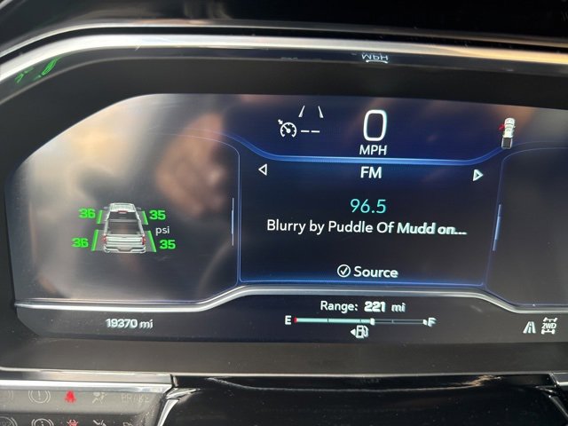 Used 2023 Chevrolet Silverado 1500 LT image 16