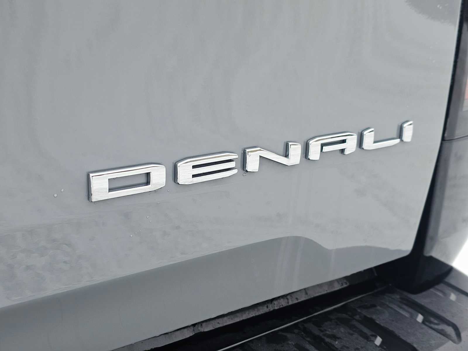 New 2024 GMC Sierra EV Denali AWD/4WD image 16