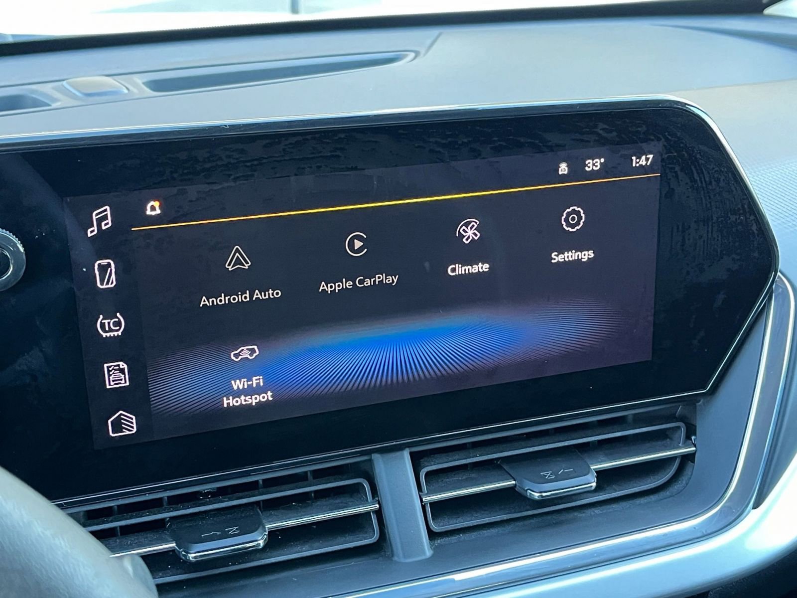 Used 2025 Chevrolet Trax LT image 20