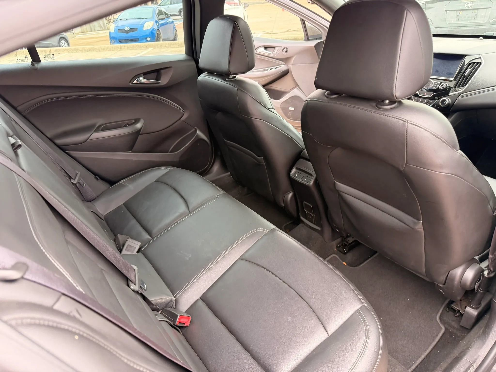 Used 2016 Chevrolet Cruze Premier FWD image 16