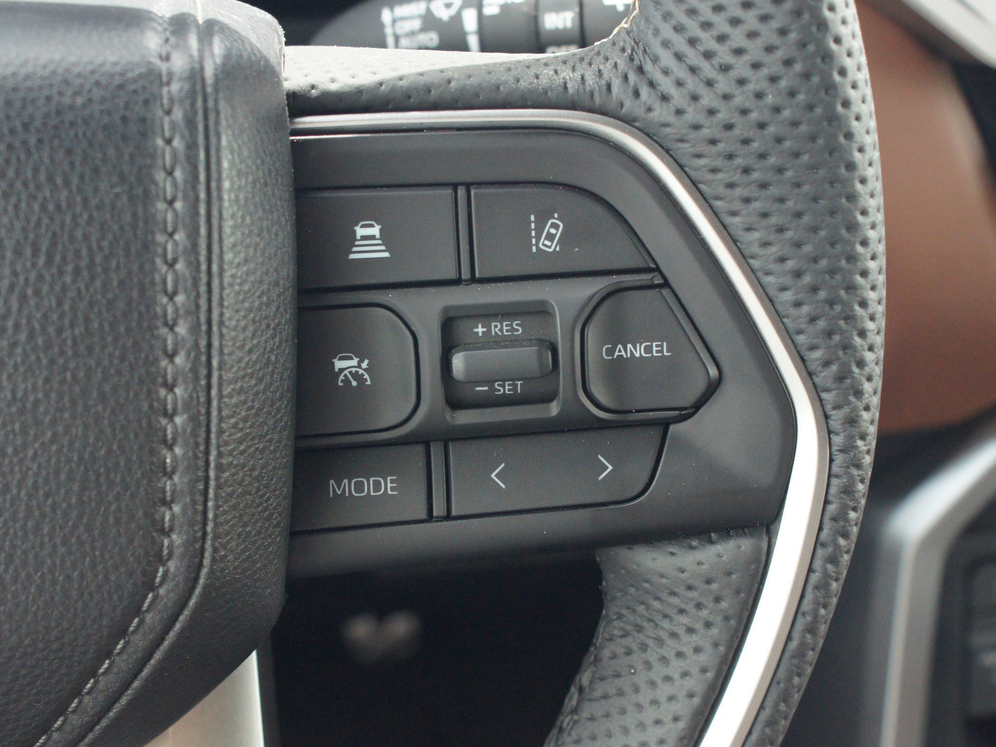 Used 2025 Toyota Sequoia 1794 Edition w/ TRD Off-Road Package AWD/4WD image 11