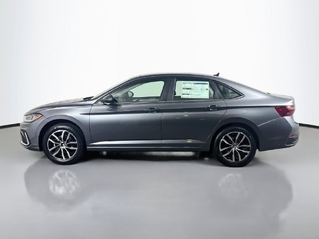 New 2027 Volkswagen Jetta SE FWD image 4