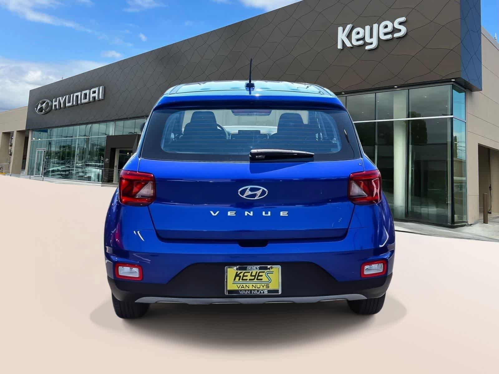 Certified 2024 Hyundai Venue SE FWD image 6