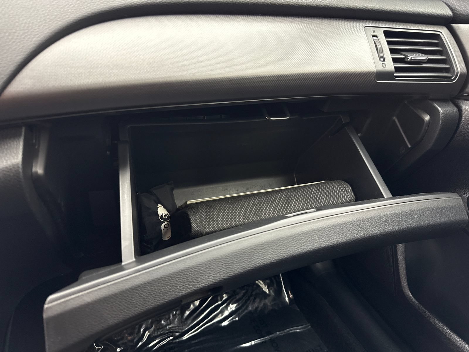 Used 2015 Honda Accord LX image 31