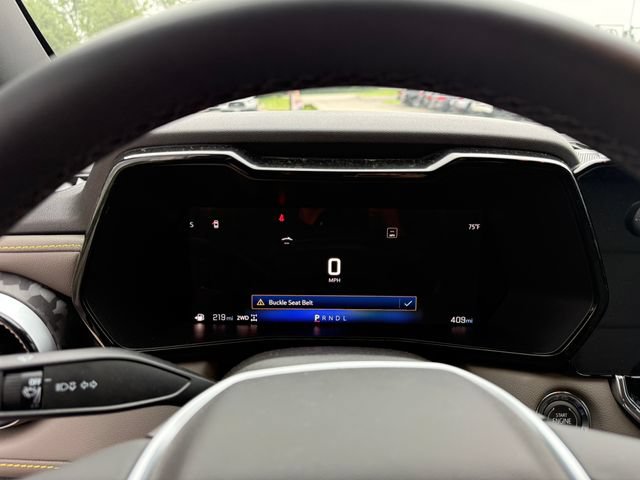 Used 2026 Chevrolet Colorado ZR2 w/ Technology Package AWD/4WD image 11