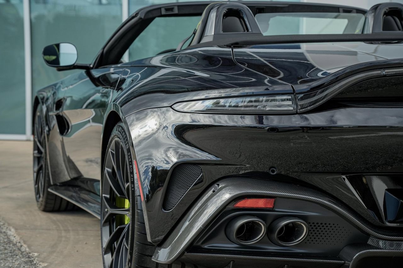 New 2026 Aston Martin V8 Vantage Coupe RWD image 13