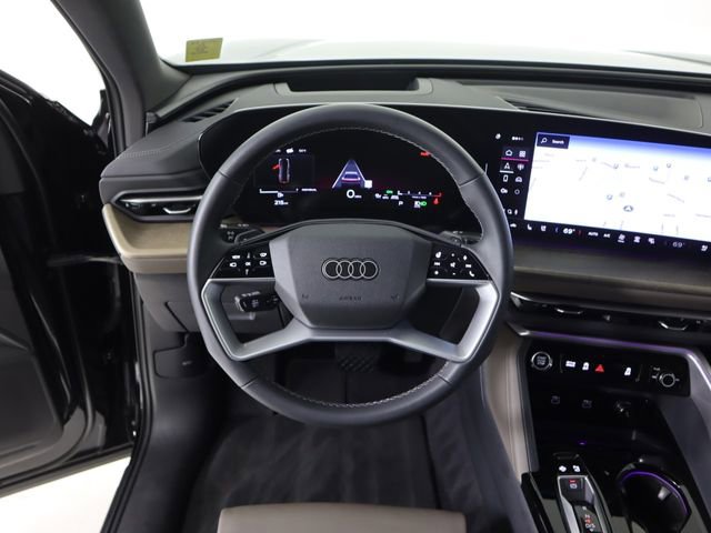 Used 2025 Audi Q5 Premium Plus w/ Premium Plus AWD/4WD image 22