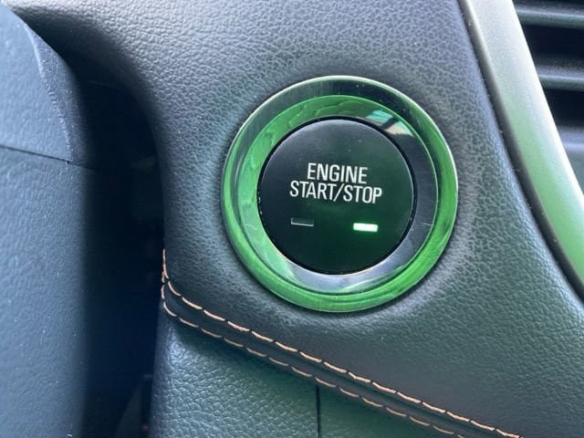 Used 2019 Chevrolet Trax LT w/ LT Convenience Package FWD image 25