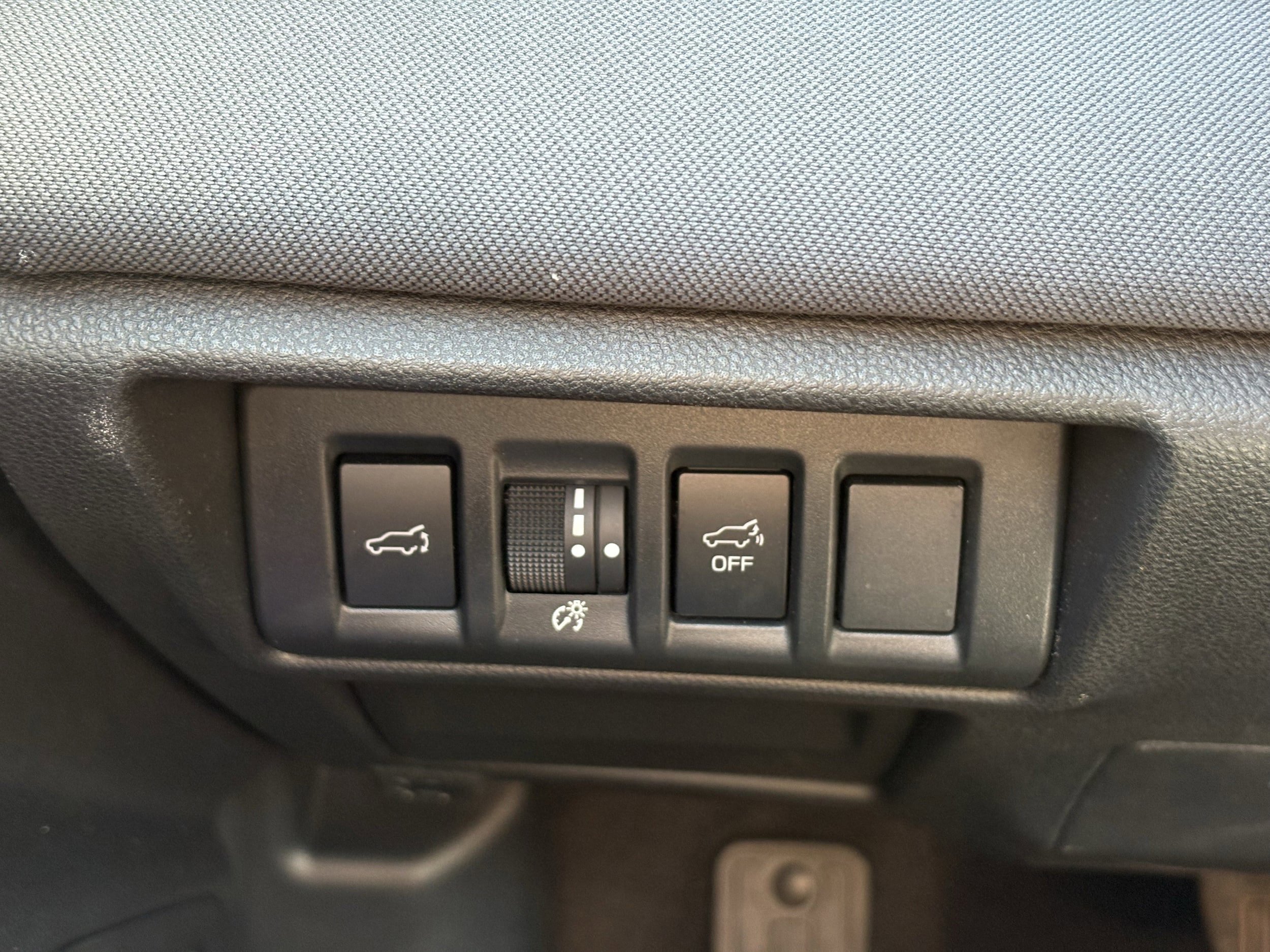 Used 2025 Subaru Outback Premium image 17