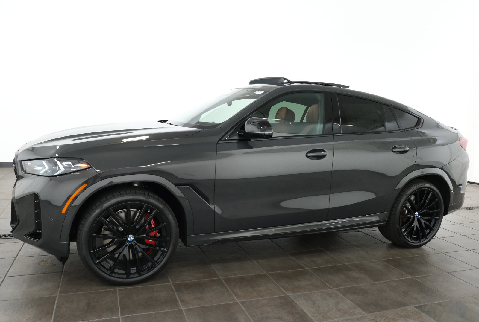 New 2027 BMW X6 M60i w/ Executive Package AWD/4WD image 2
