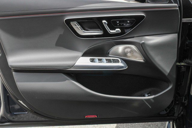 Used 2025 Mercedes-Benz E 53 AMG e 4MATIC Sedan image 21