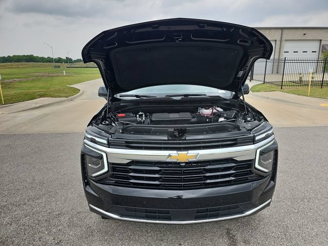 New 2026 Chevrolet Suburban LS w/ Max Trailering Package AWD/4WD image 30