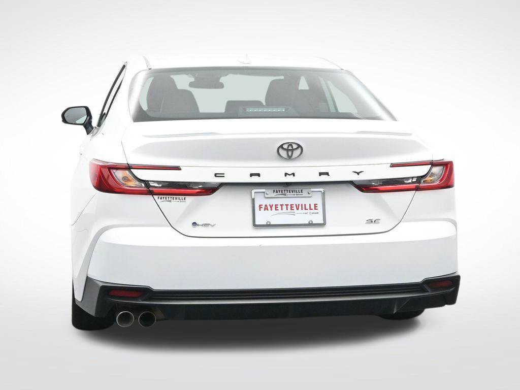 Used 2025 Toyota Camry SE FWD image 9