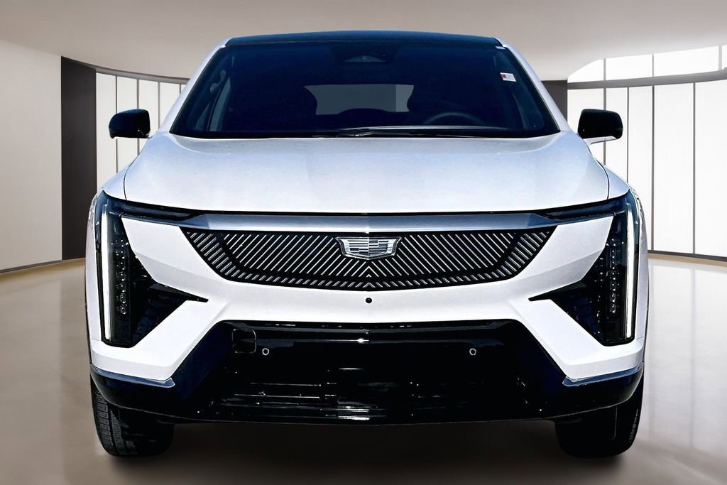 Certified 2025 Cadillac Optiq Luxury 1 image 3