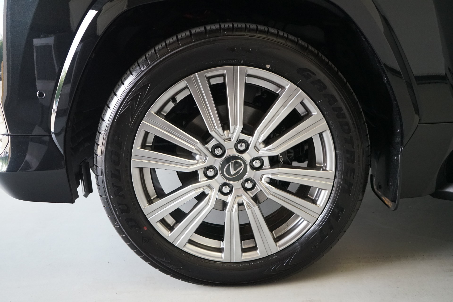 Used 2026 Lexus LX 700h Ultra Luxury AWD/4WD image 42