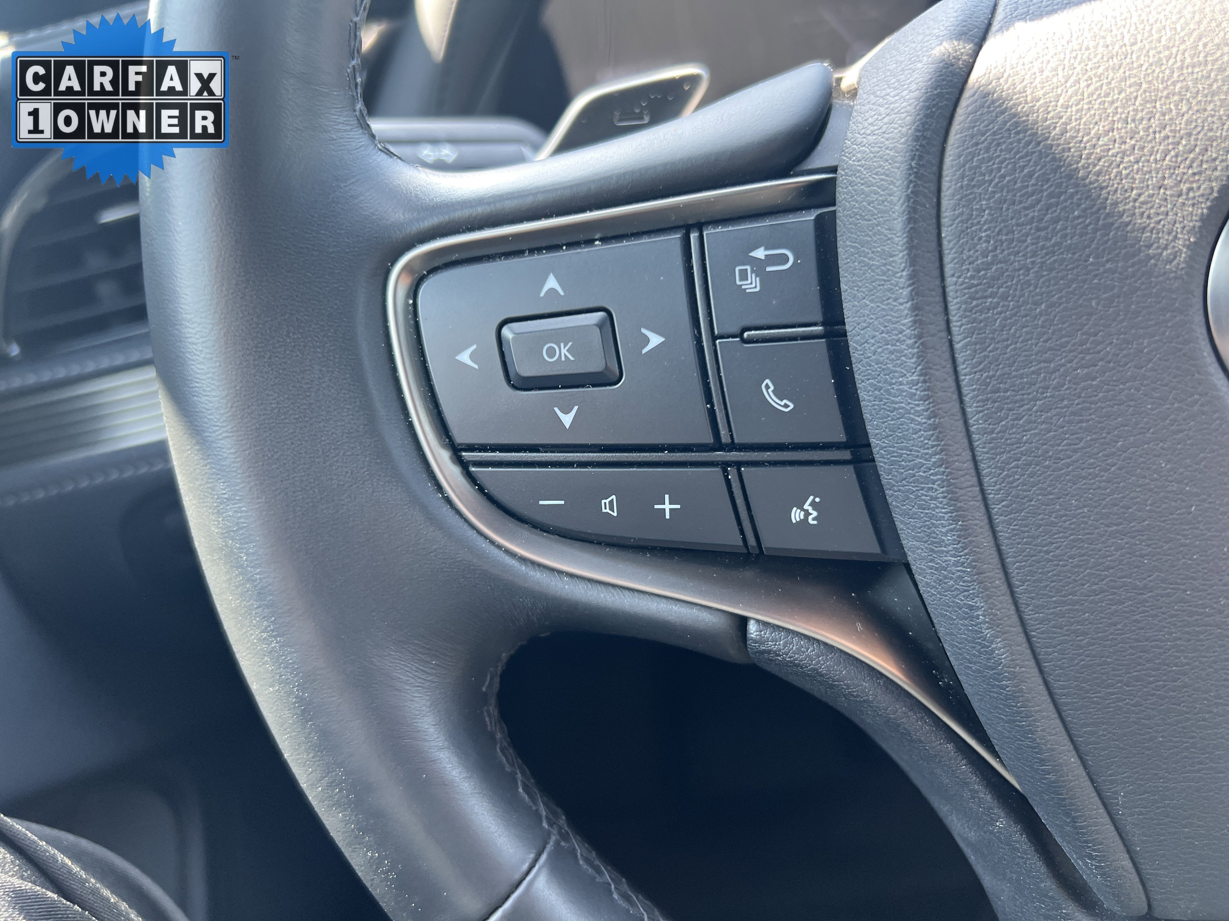 Used 2024 Lexus LS 500 RWD image 19