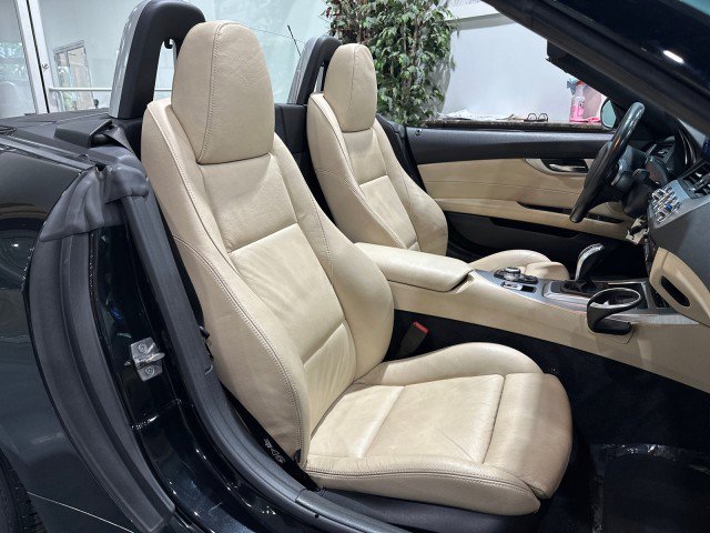 Used 2009 BMW Z4 sDrive35i RWD image 53